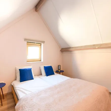 Casa vacanze 2wh42 Zeer Goed Uitgerust Huisje Met 3 Slk, Voor 6 Pers Met Parking En Tuin *