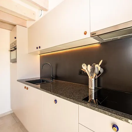 Casa vacanze 2wh42 Zeer Goed Uitgerust Huisje Met 3 Slk, Voor 6 Pers Met Parking En Tuin Koksijde